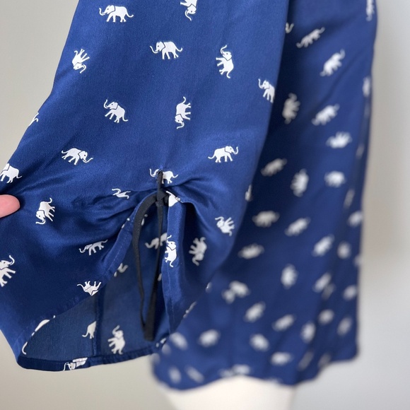 Yumi Kim Elephant Print 100% Silk Blouse Size Medium - Picture 13 of 15
